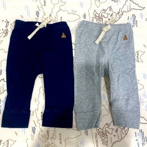 2 pairs of Gap 6-12 month pants